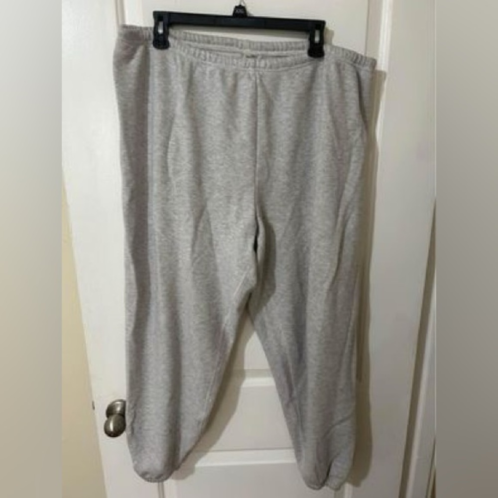 Skims sweatpants